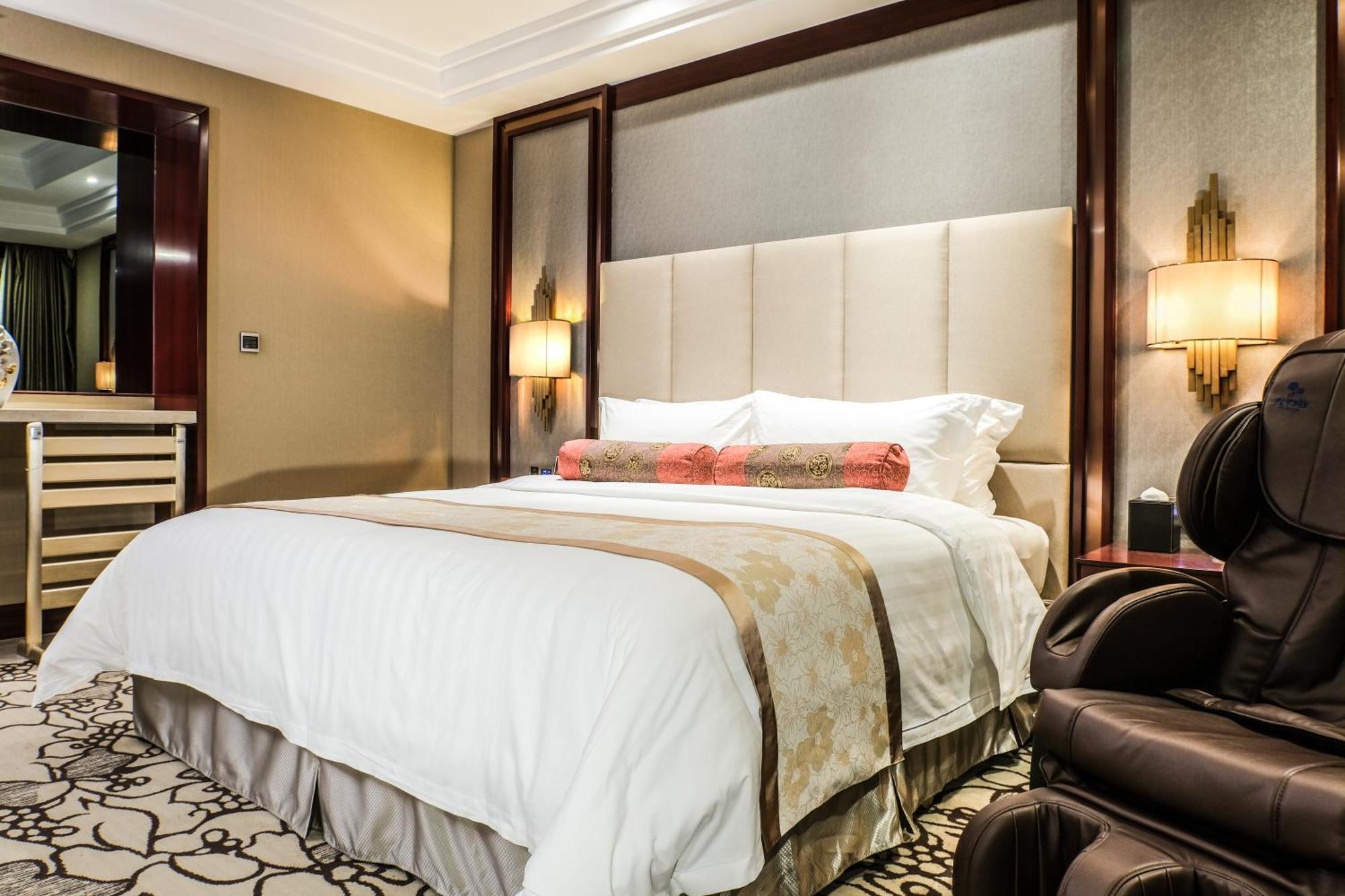 Soluxe Hotel Guangzhou - Overseas Buyers Registration Service&Canton Fair Free Shuttle Bus 15 Apr To 05 May Esterno foto
